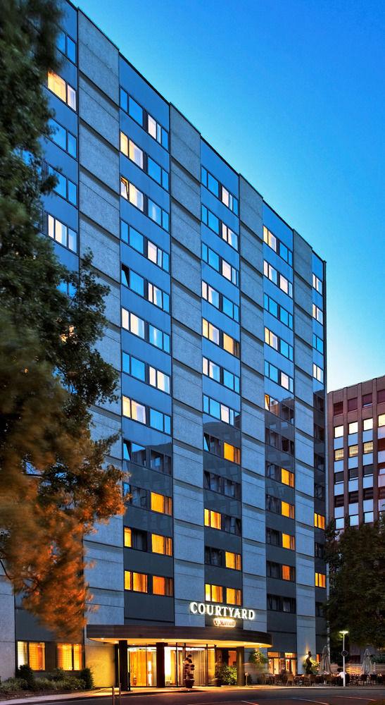 Courtyard By Marriott Duesseldorf Seestern Ngoại thất bức ảnh