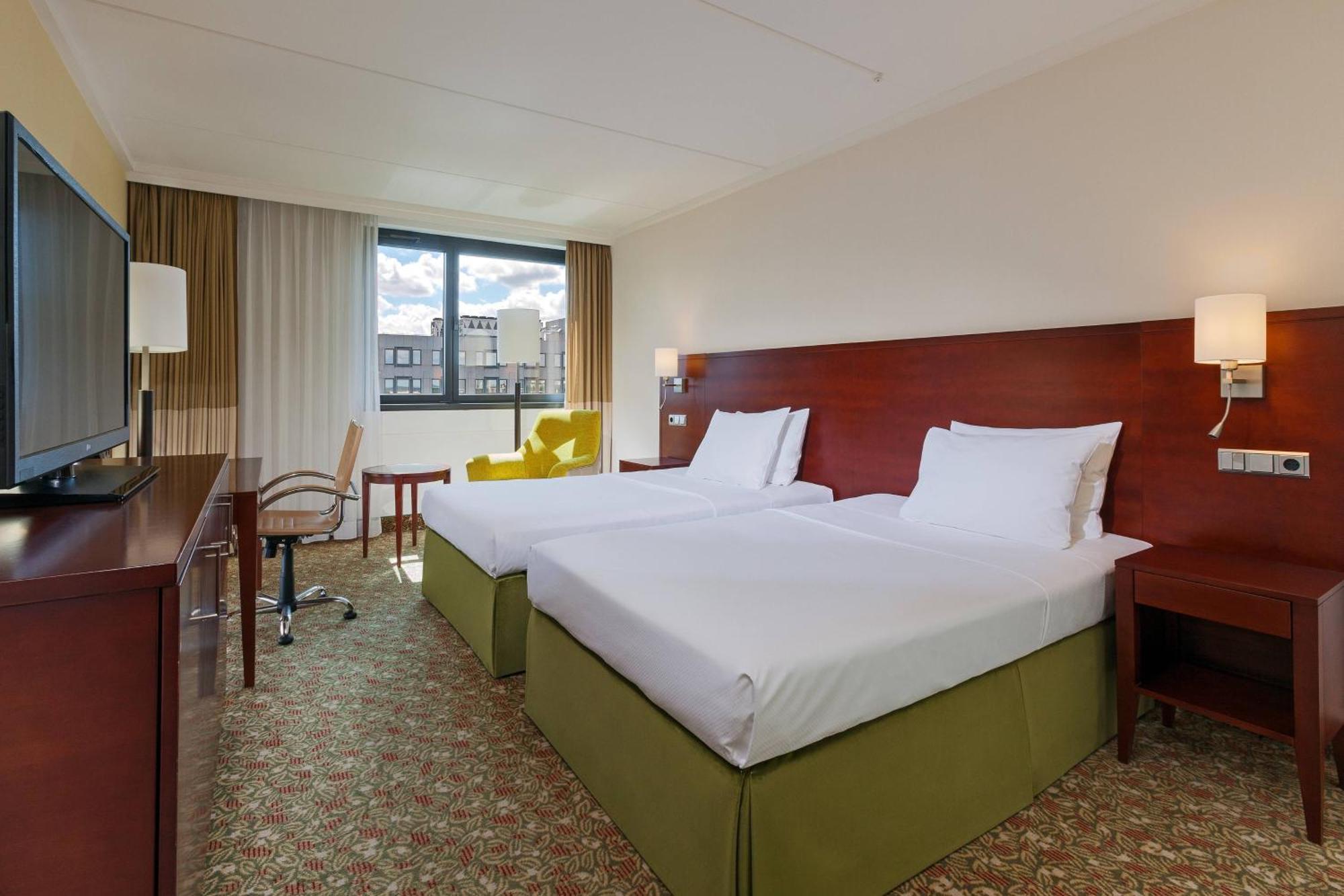 Courtyard By Marriott Duesseldorf Seestern Ngoại thất bức ảnh