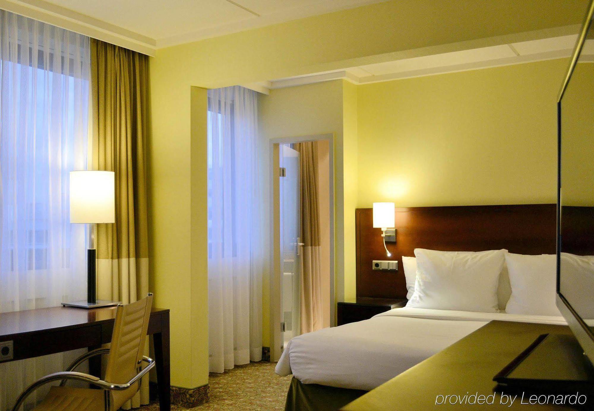 Courtyard By Marriott Duesseldorf Seestern Ngoại thất bức ảnh